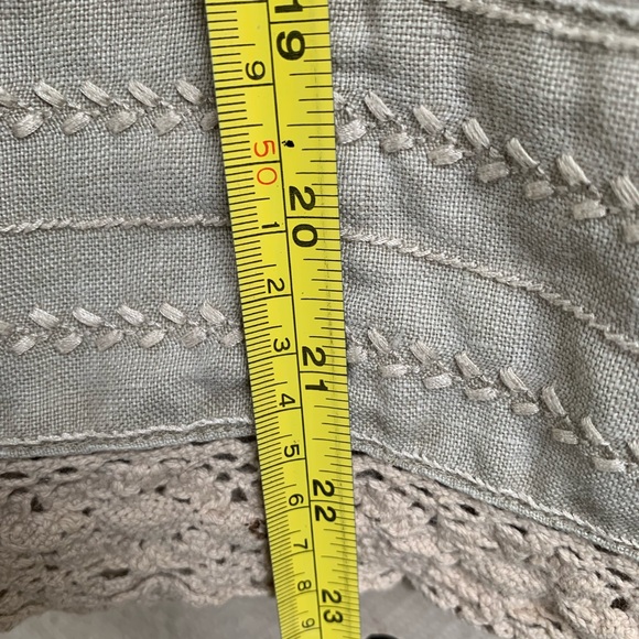 J Jill linen skirt with lace trim - Picture 3 of 4